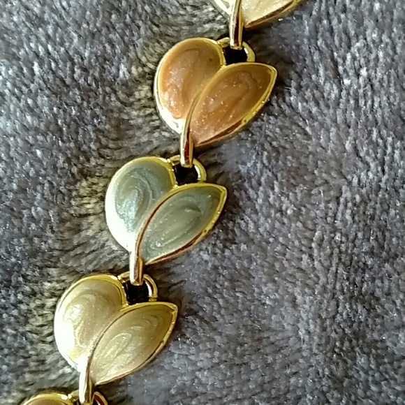 Necklace and earring set, pretty Fall colors! - Picture 2 of 3